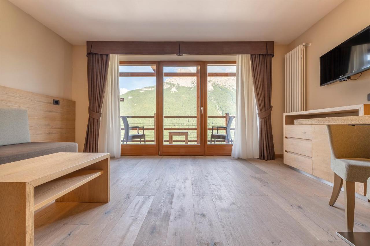 Design & Suite Hotel Ciarnadoi Vigo di Fassa Exterior photo